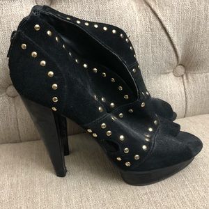 Steve Madden Black & Gold Stiletto Heels